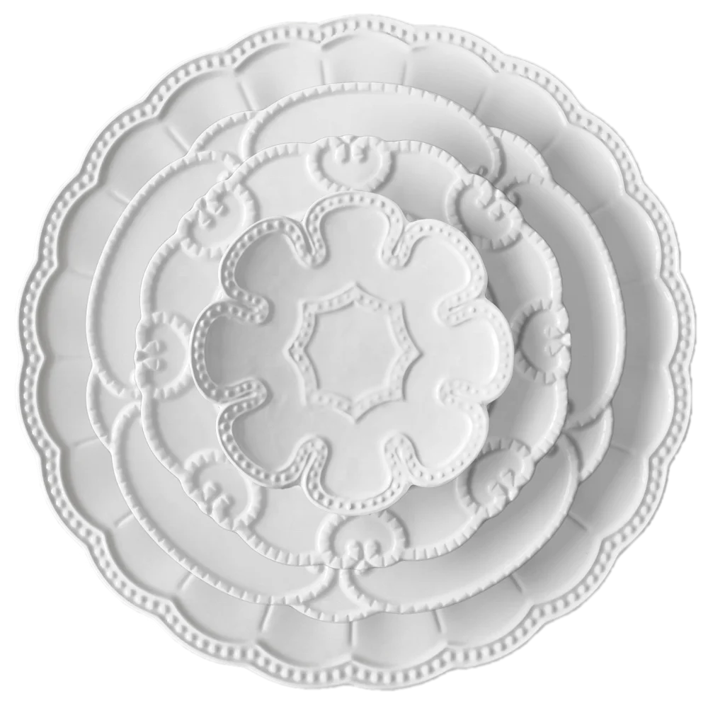 

Ceramic Embossed Dinner Plate Set Household Bake Dishes Creative White Flower Tableware Luxury Flower Design Wedding Charger, As shown
