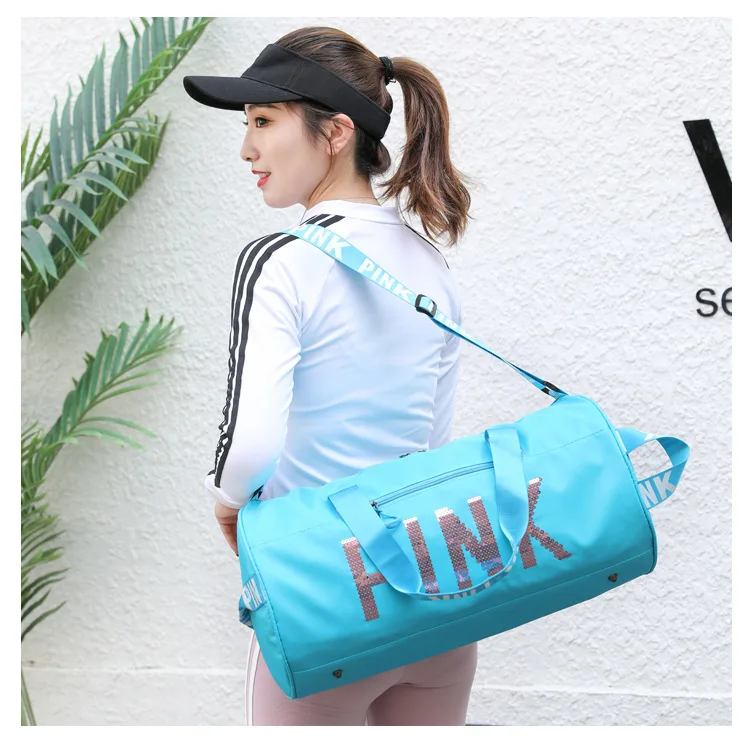 

Fashionable glitter OEM pink duffel bag for girls ladies night duffle bag women waterproof polyester travel gym bag for men
