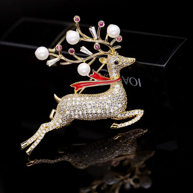 

Christmas cute high quality metal sika deer transparent zircon crystal ladies brooch, 2 colors available