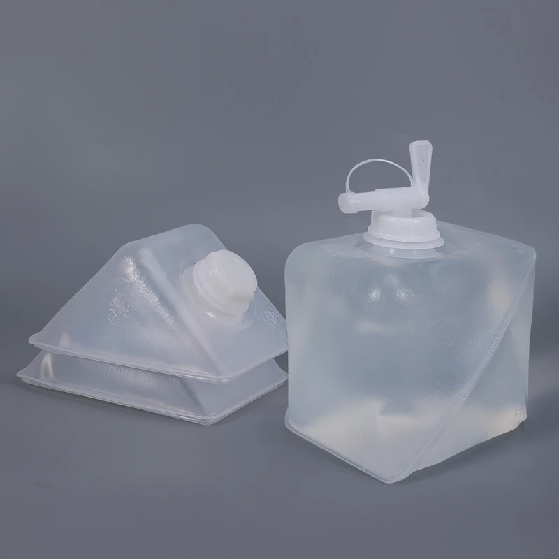 

Food Grade 2L Water Container With Faucet Lid Soft Collapsible Plastic Jerry Can