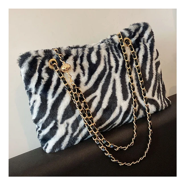 

Simple Large Capacity Faux Fur Zebra Leopard Shoulder Armpit Purses Fashion 2021 Handbags For Women Luxury Designer Girls Bags