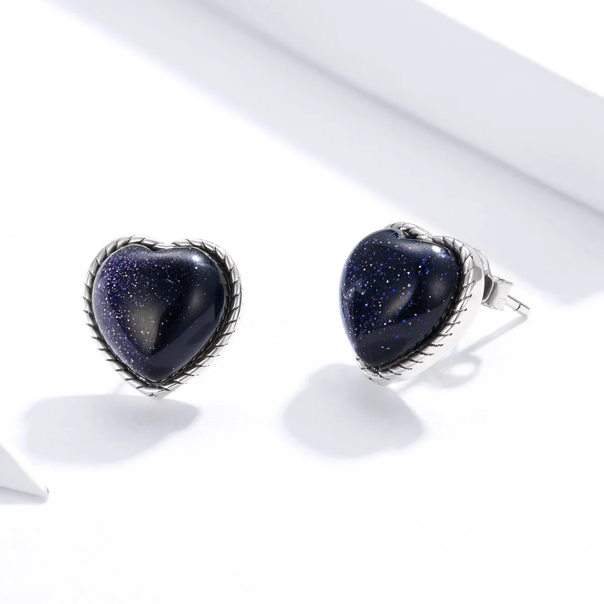 

Top Sell Trendy Earrings 925 Sterling Silver Heart Shape Black Earrings