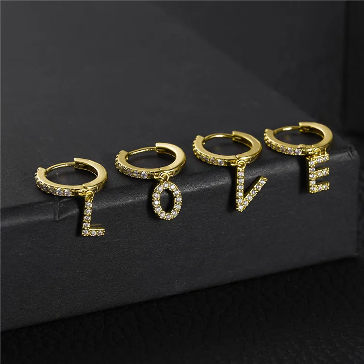 

cross-border new letter earrings creative 26 English letters rhinestone earring ear buckle earrings female, Picture shows