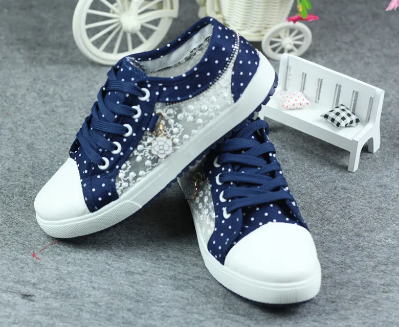 

2021 Wholesale women casual shoes fashion style sneakers, Picture