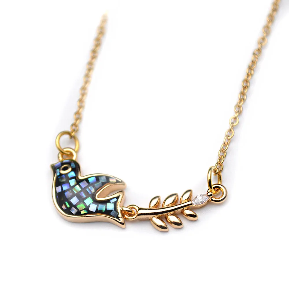 

CZ Beads paved Natural Abalone Shell Peace Dove Animal Charm Pendant Linked Chains Necklace Fashion Woman jewelry