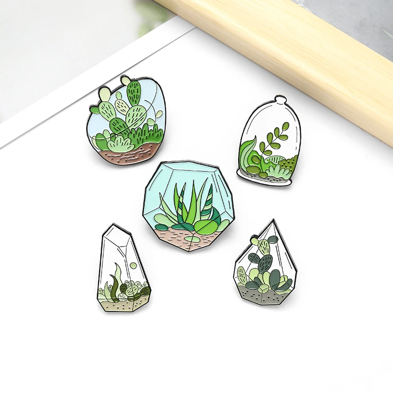 

Cactus Succulent Enamel Pins Minimalist Style Plant Pattern Brooches Shirt Lapel Backpack Badges Jewelry Gift For Woman Man, Picture shows