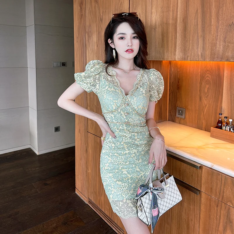 

20058 Summer New Short-Sleeved V-Neck Dress Fashion Wrap Hip Thorn Flower Puff Sleeve Lace Mini Even Dress