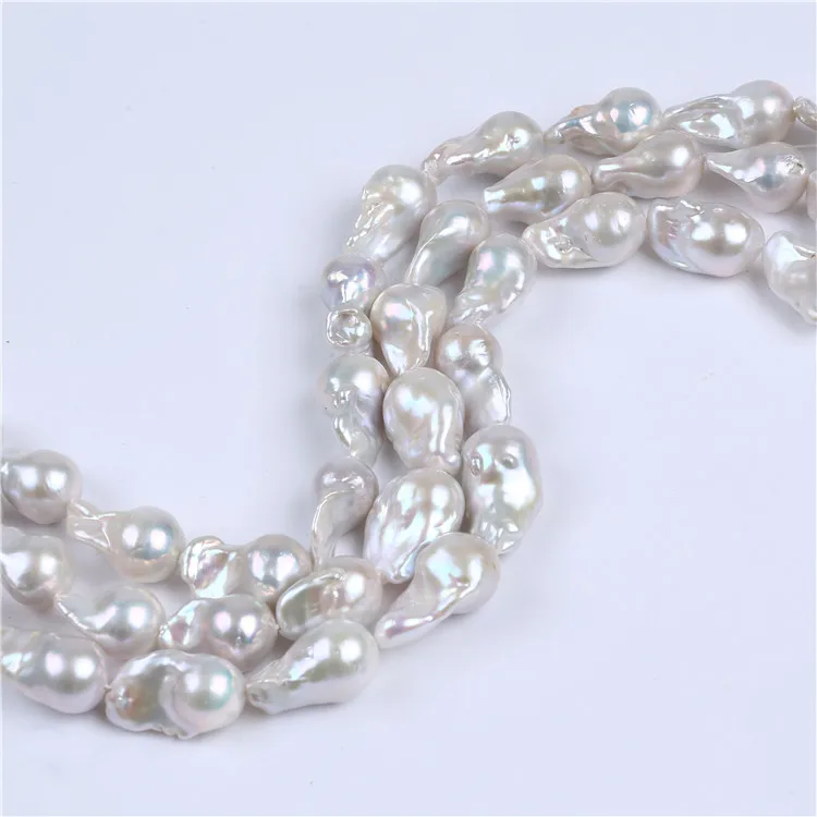 

wholesale 15-18mm white color big baroque pearl strands