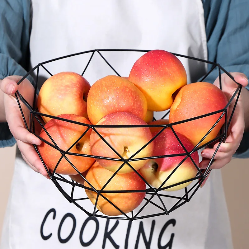 

2020 New Fashion Creative Iron Fruit Tray Home Modern Hollow Drain Fruit Basket Simple Living Room Snack Storage Basket