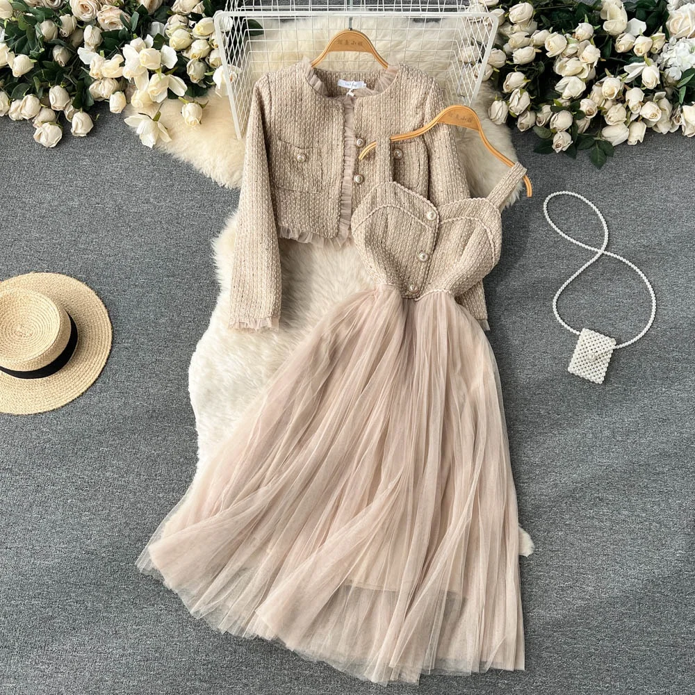 

Celebrity Small Fragrance Set Western-style Raw-edged Panel Shawl Cardigan Short Top Sling Dress Two Piece Set In Stock