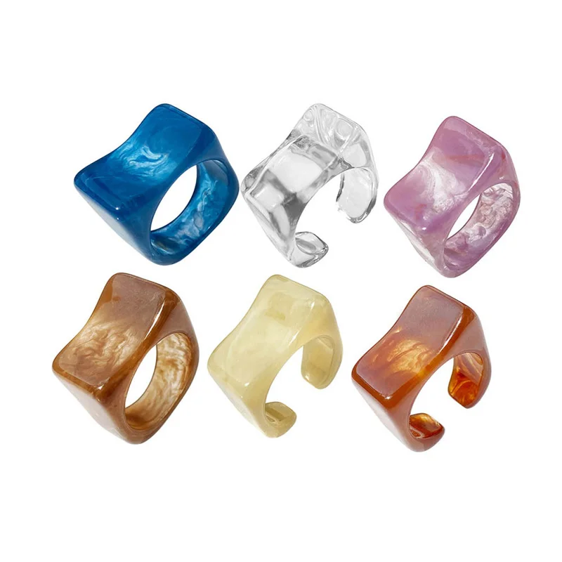 

2021 Hot Trendy Vintage Color Geometric Acetic Acid Clear Resin Index Finger Rings Chunky Square Acrylic Opening Rings for Women, As the picture show