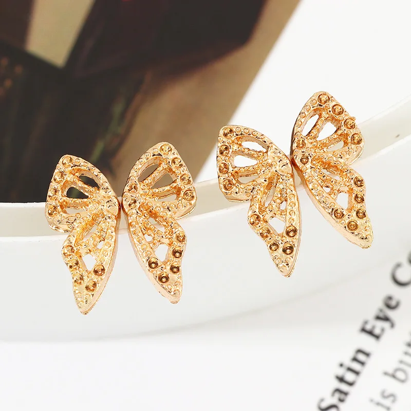 

2021 New Fashion 4pcs/set Diamond Hollow Butterfly Wings Stud Earrings Rhinestone Crystal Butterfly Drop Earrings For Women, As picture show