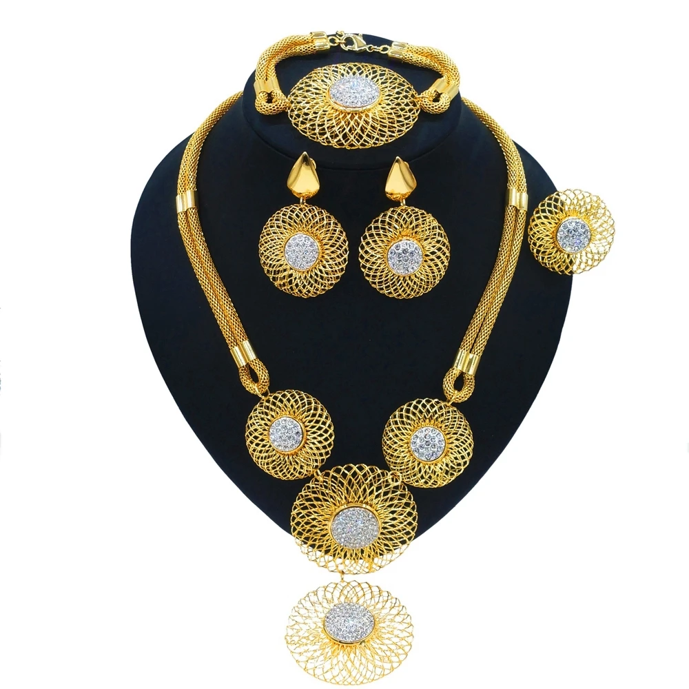 

Luxury Shape Delicate Shiny Sets Dubai Gold Women round drop Wedding Jewelry Sets Copper Alloy Kiss and Hug party jewelry gifts