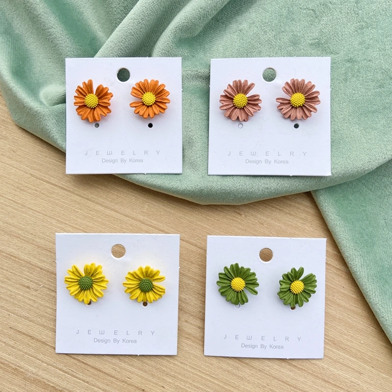 

Hot Fashion Colorful Little Daisy Flower Design Hot Stud Earrings for Girls, Gold plated