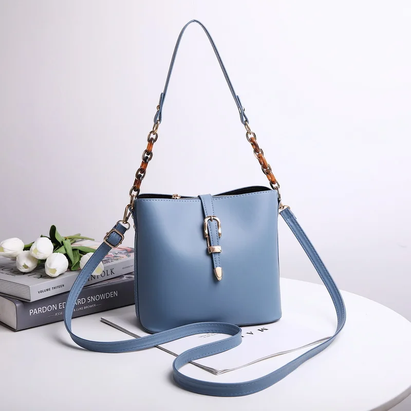 

Bucket Bag Exquisite Soft Leather One-shoulder Messenger Large-capacity Underarm Handbag