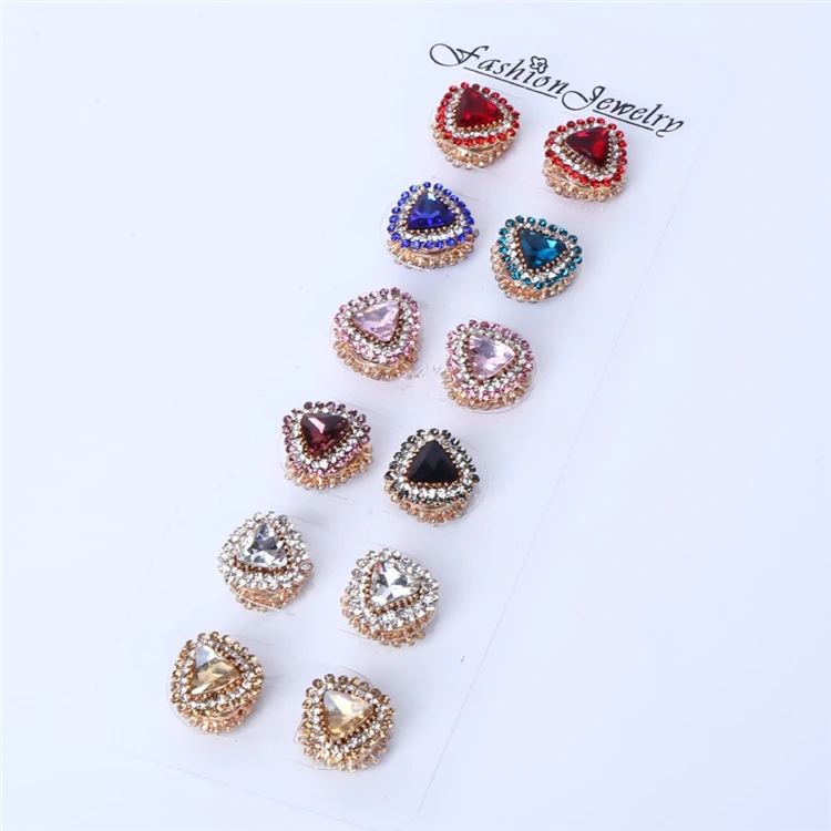 

Colorful Crystal Rhinestone Muslim Scarf Hijab Magnetic Brooch Triangle Shape Crystal Magnet Brooches, Picture shows