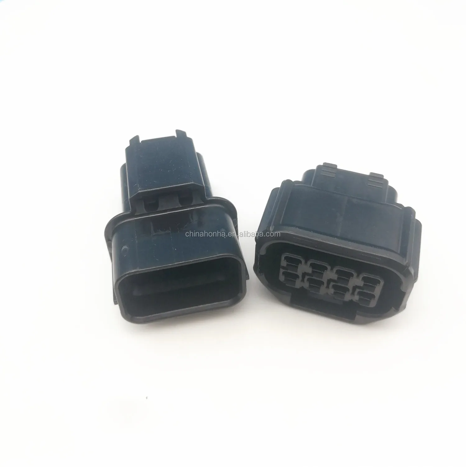 8 pin connector .jpg
