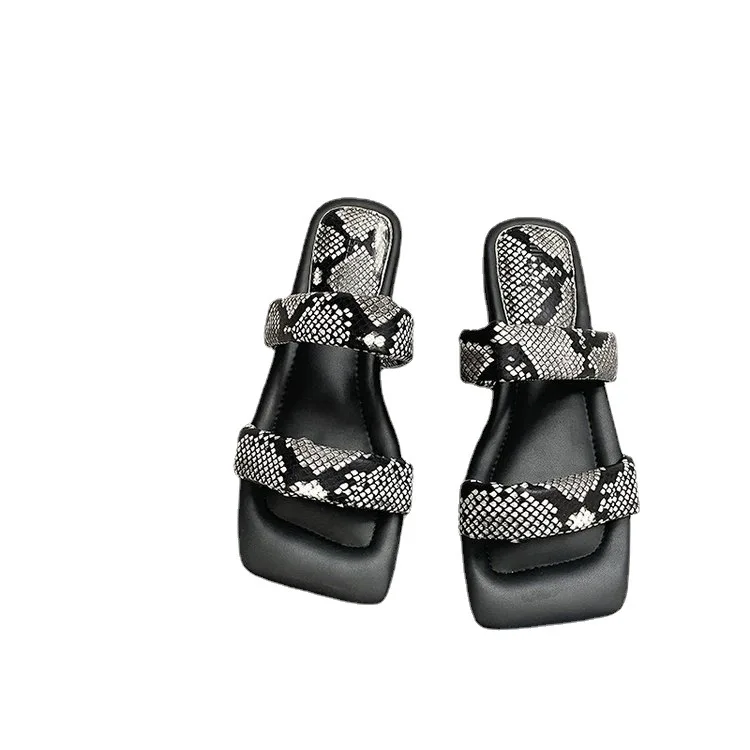 

Wholesale summer flat bottom non-slip ladies slippers beach simple square toe sandals women slippers, Customized color