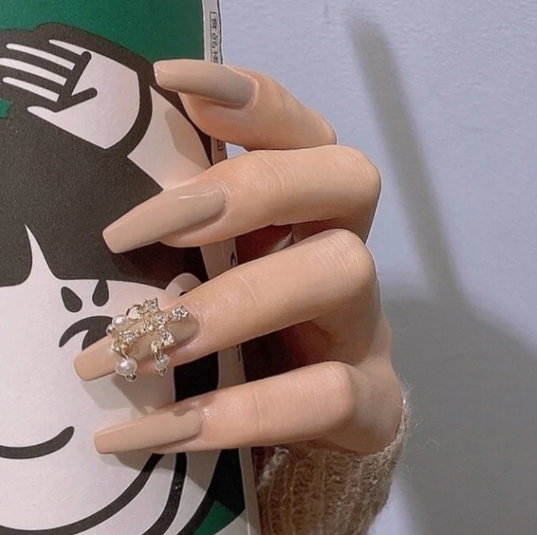 

Milk tea color press on nails cover box of press on nails diamond press on nails