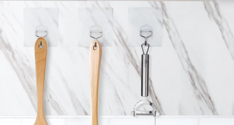 self adhesive plastic hooks