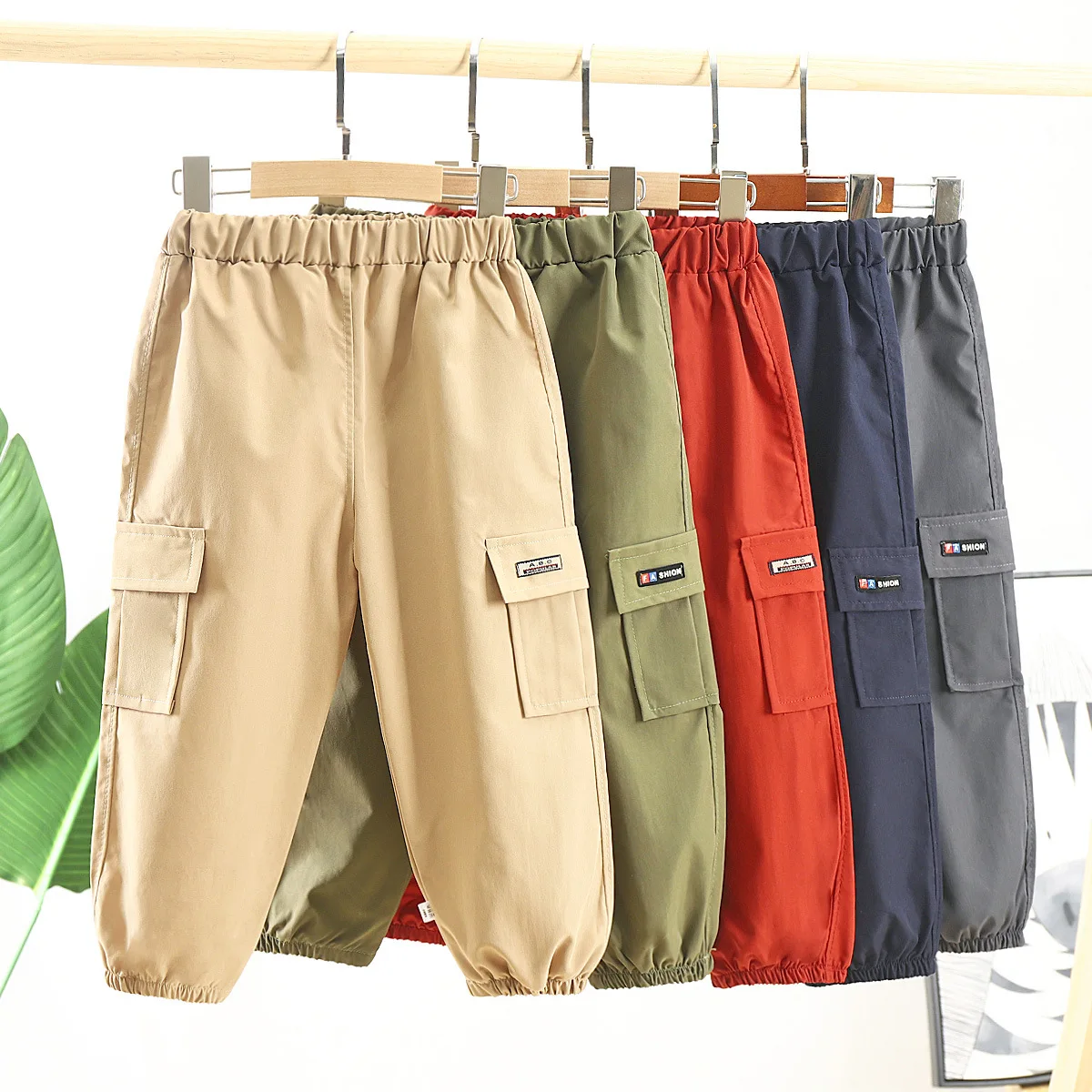 

Fashion Elegant Casual Pants Lightweight And Breathable Boy Overalls, Picture shows