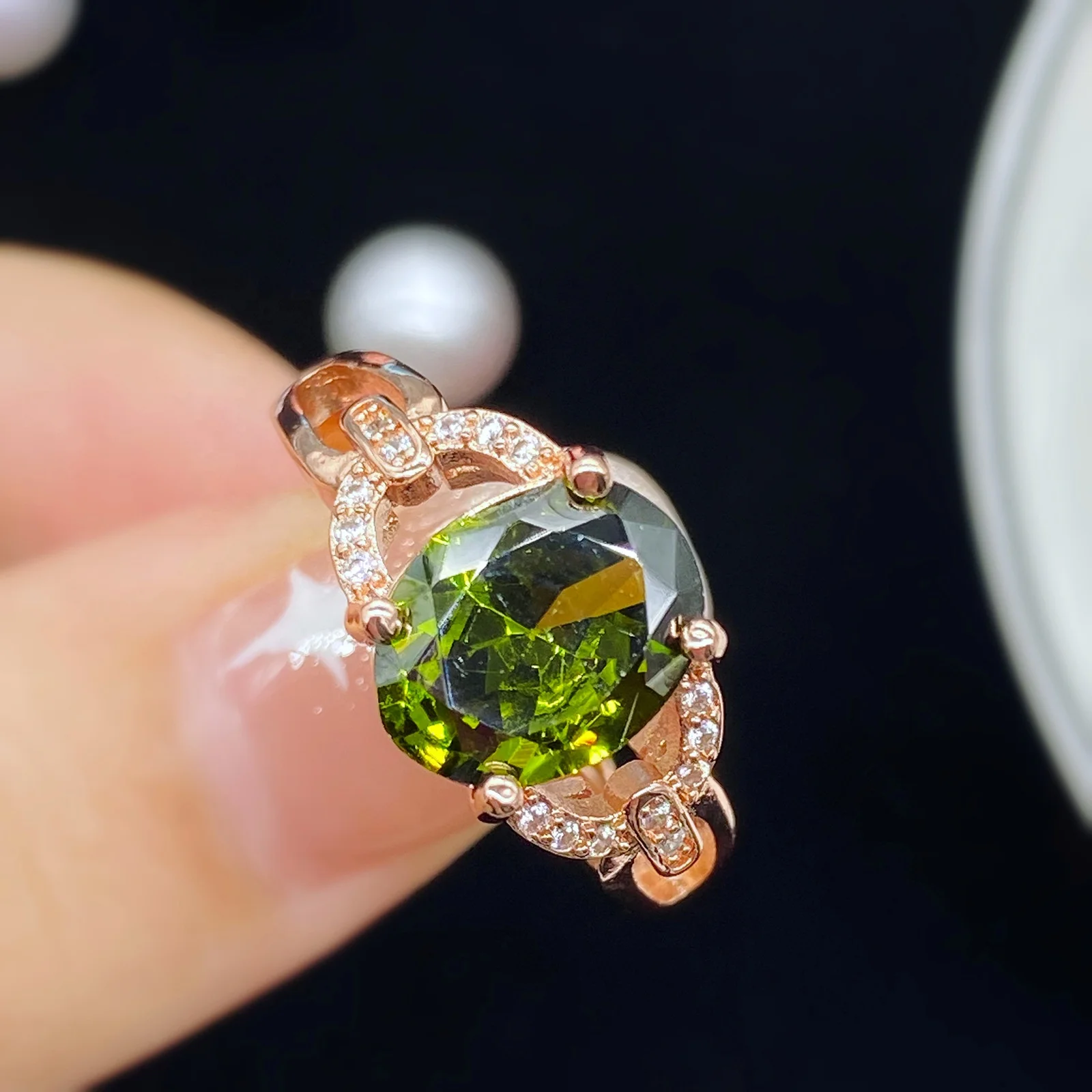 

Elegant Olive Green crystal zircon Rings for Women Rose Gold Filled Jewelry Bijoux Trendy Accessory Gift, Customized color