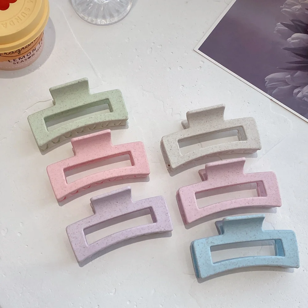 

Non-slip Wheat Straw Biodegradable Women Claw Hair Clips Strong Hold Eco-friendly Cute Big Matte Hair Claw for Thick Hair