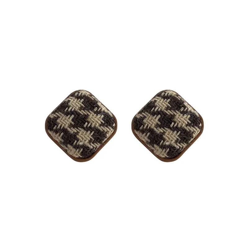 

wholesale woven female high-end sense of light luxury Hong Kong style earrings, Black/brown
