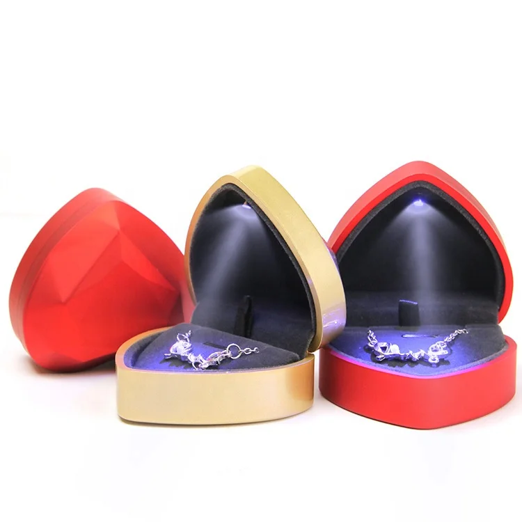 Lucking  plastic velvet LED Jewelry Box Wedding Ring Boxes With heart shape Led Light jewelry box