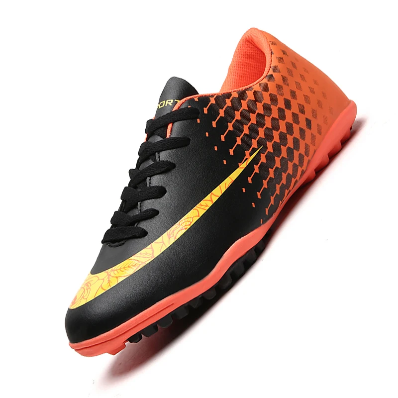 Professional men's athletic outdoor shoes boys FG soccer boots football shoes for children CR7