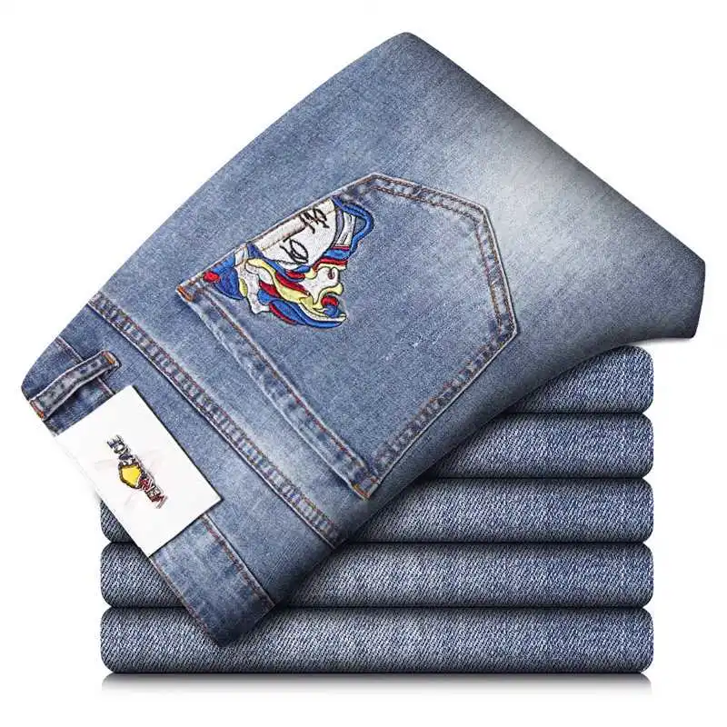 

High-grade embroidered men's jeans, fashion slim straight pants.