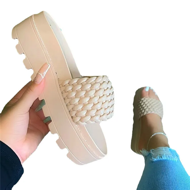 

2021 new arrivals summer pvc woven strap anti-slip women's casual big size platform flat slippers sandals shoes pvc ladies