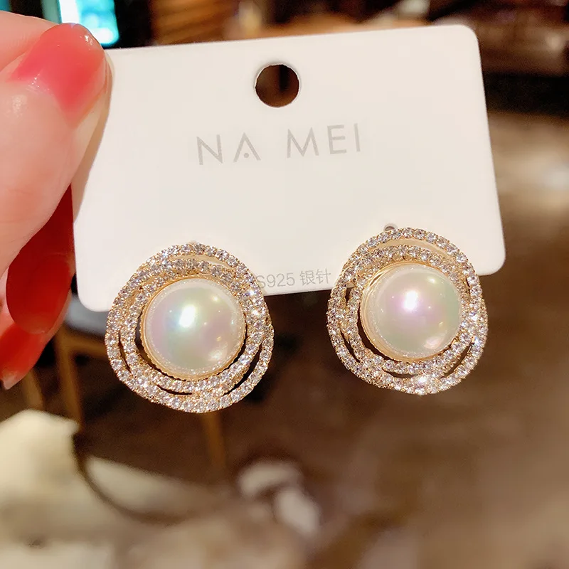 

Wholesale Korea Fashion S925 Sterling Silver Earrings Alloy Big Pearl Diamond Stud Earrings, As shown