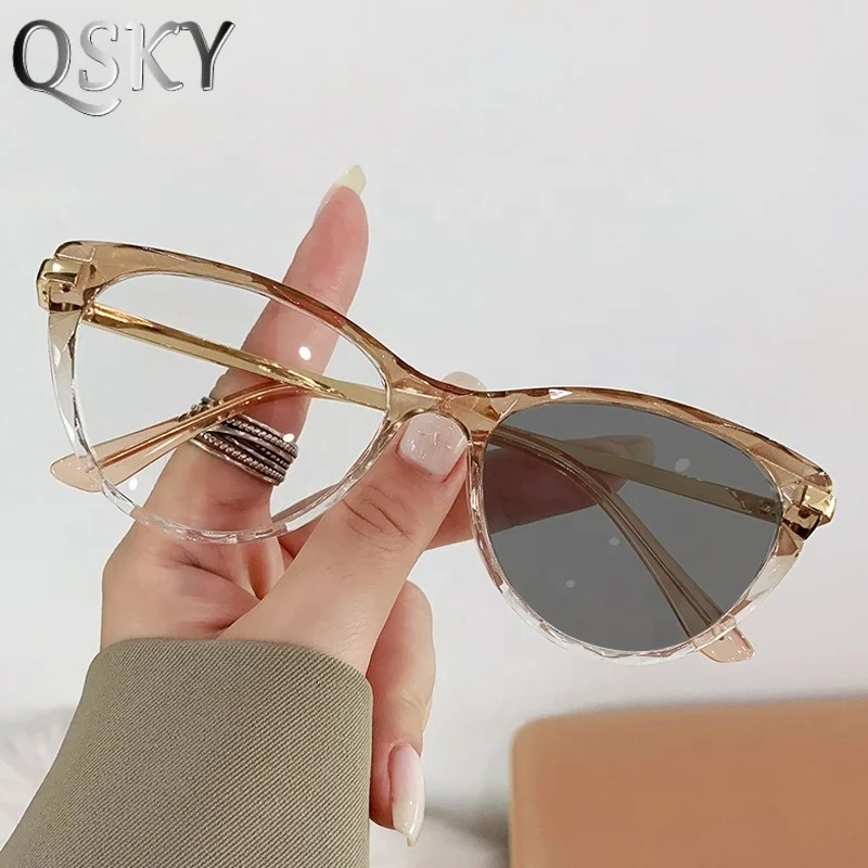 

Fashion custom Logo blue cut Photochromic glasses Blue Light Blocking Transparent Clear Lens Changing color cat eyeglass