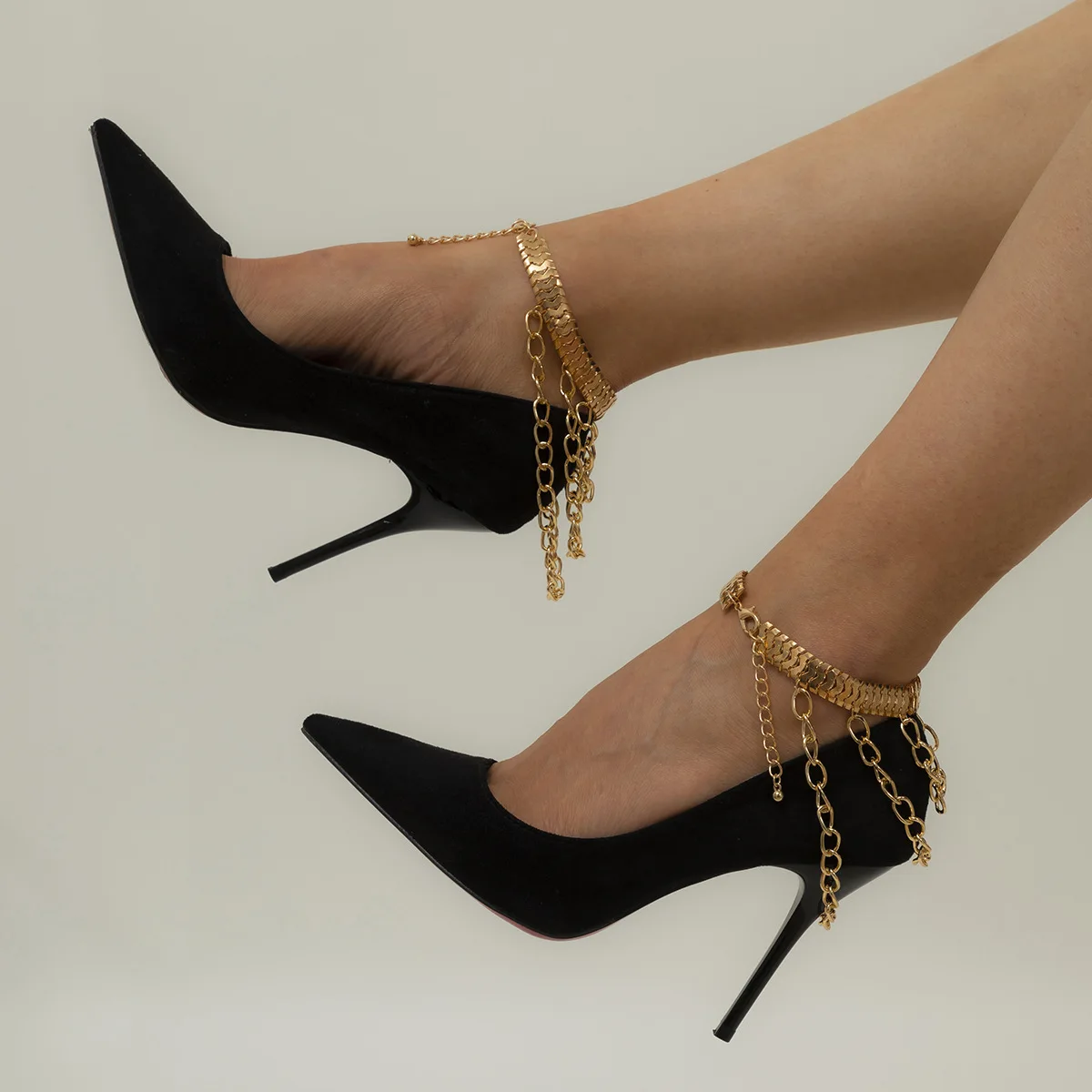 

Punk Layered Gold Tassel Chain High Heels Bar NightClub Party Anklet 18K Gold Plated Flat Snake Chain Anklet For Women And Girls, As the picture shows