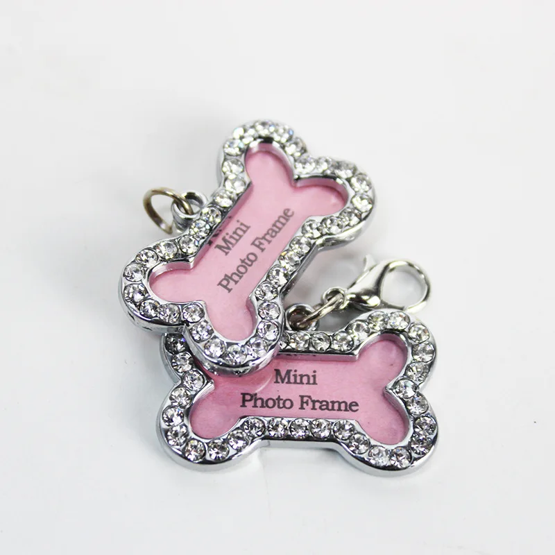 

2018 wholesale Pet supplies pretty rhinestone custom bone shape dog tags pet ID card