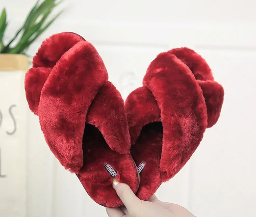 

Winter Fur slippers female new home bottom warm sandals slides slippers Cute Faux Fur Fluffy Flip Flop Slippers For Women, Colorful