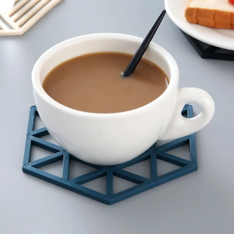 

High Temperature Resistant Silicone Coasters,Hollow Cup Non-slip Heat Insulation Silicone Coasters