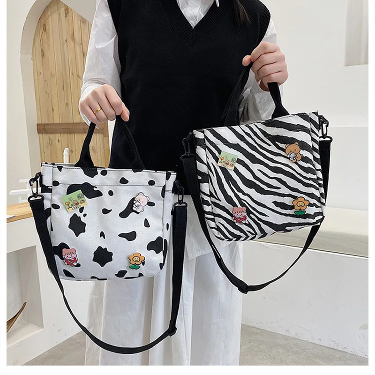 

Newest Wholesale Ladies Shoulder Bags Cute Fashionable Women's Messenger Bag With Cow Pattern, Black, white