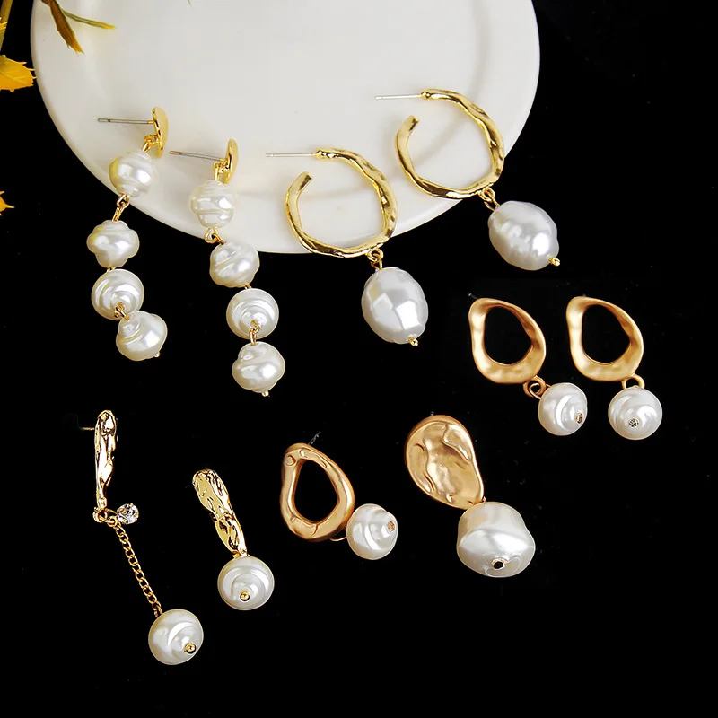 

Wholesale Fashion Gold Geometric Metal irregular Pearl Dangle Drop Earrings For Party Jewelry Gift Girls, As pictures