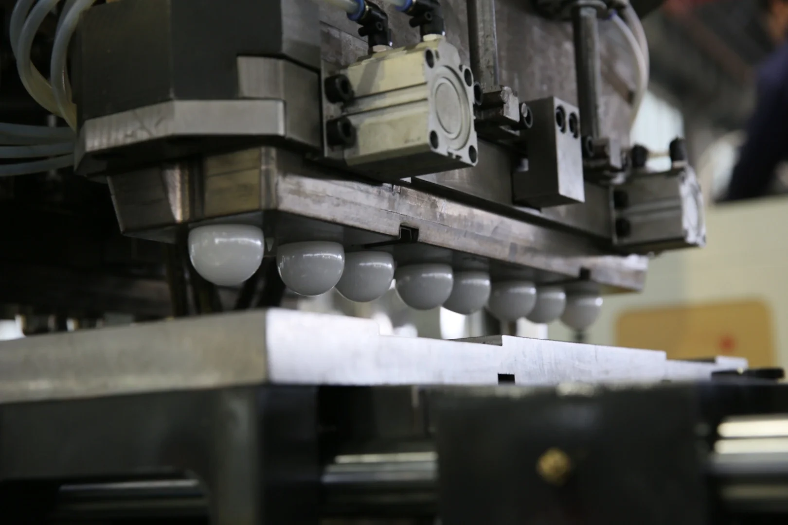 
One Step LED Bulb Making Machine 