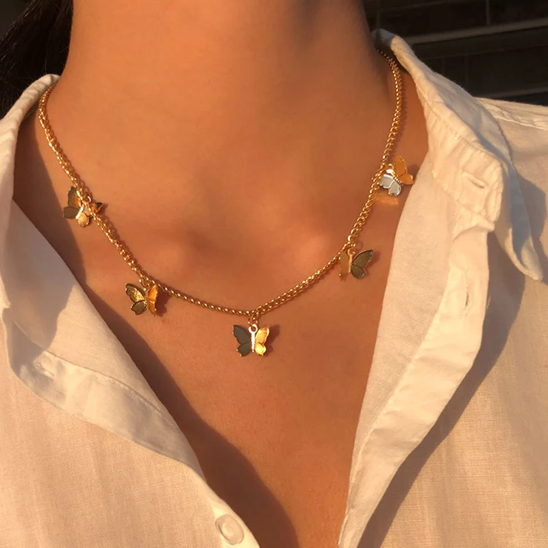 

Vintage Multilayer Pendant Butterfly Necklace for Women Butterflies Moon Star Charm Choker Necklaces Boho Fashion Jewelry Gift