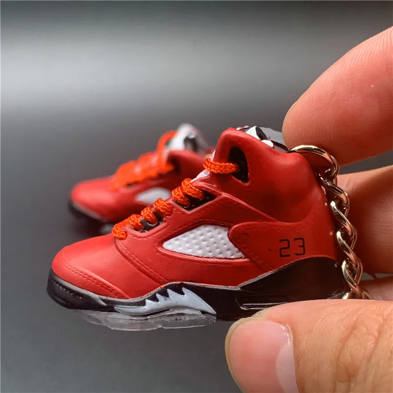 

Fashion 3D Mini Sneaker 3D Keychain Mobile Phone Key Pendant with Box Birthday Present