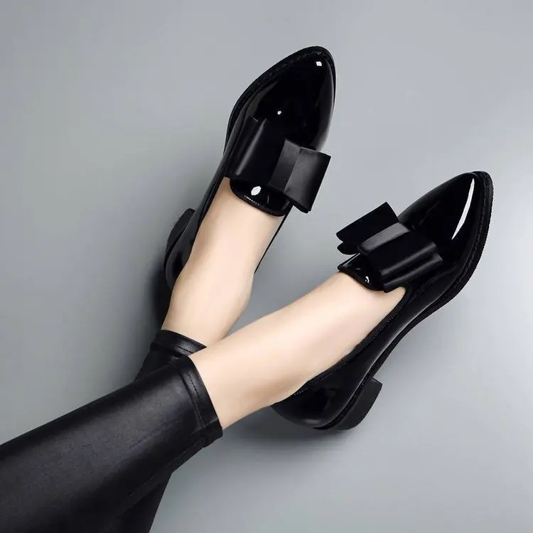 

Wholesale Elegant Pump Shoes Ladies PU Leather ladies flat Shoes women's flats
