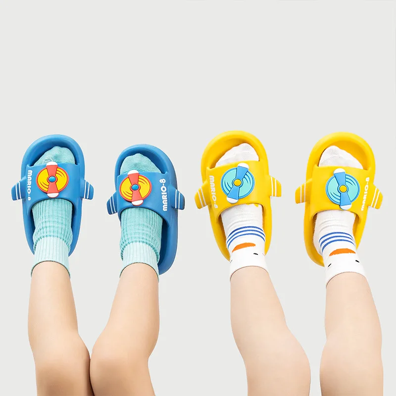 

Kids hot sale antiskid wear-resisting washable garden beach shoes light weight plain sandals