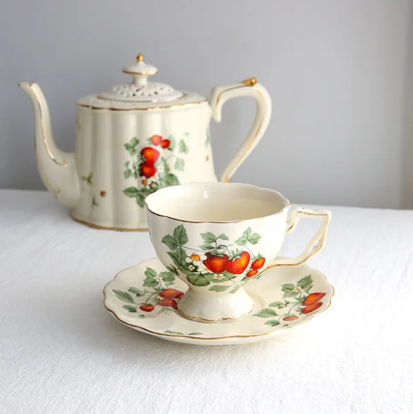 

French Courtly Style Gold Edge Strawberry Decor Ceramic Coffee Mugs With Pot