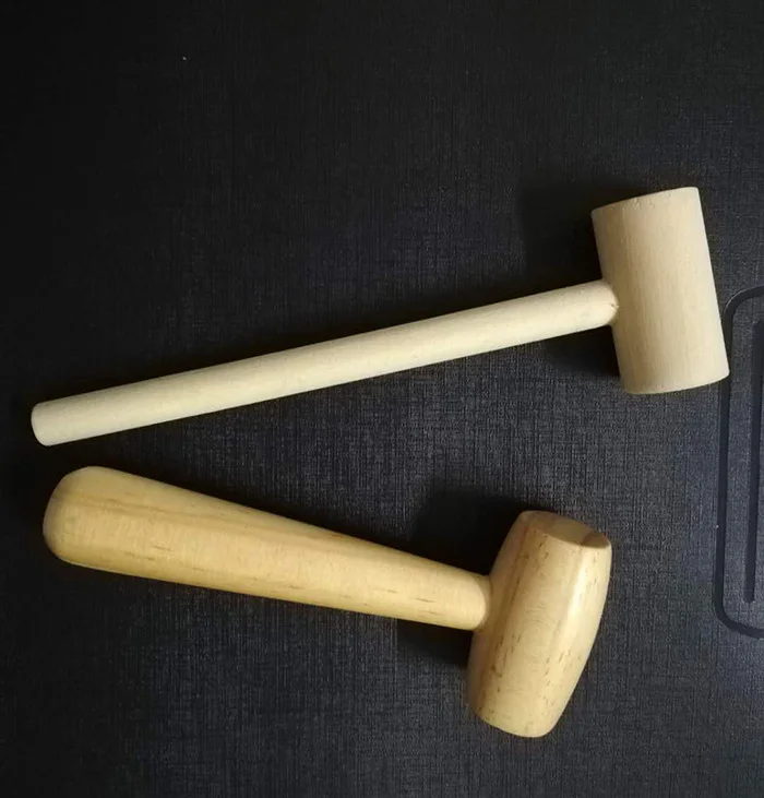 Small Mini Wooden Hammer Malle