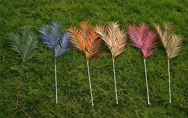 Hot Sale Artificial Plastic Plant Palm Leaves For Outdoor Decoration