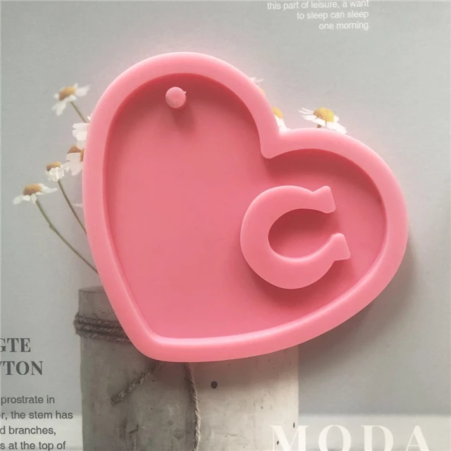 

B218 Free Sample Best Selling Shiny Resin Love Mold Silicone Heart With Horse Shoe Keychain Molds