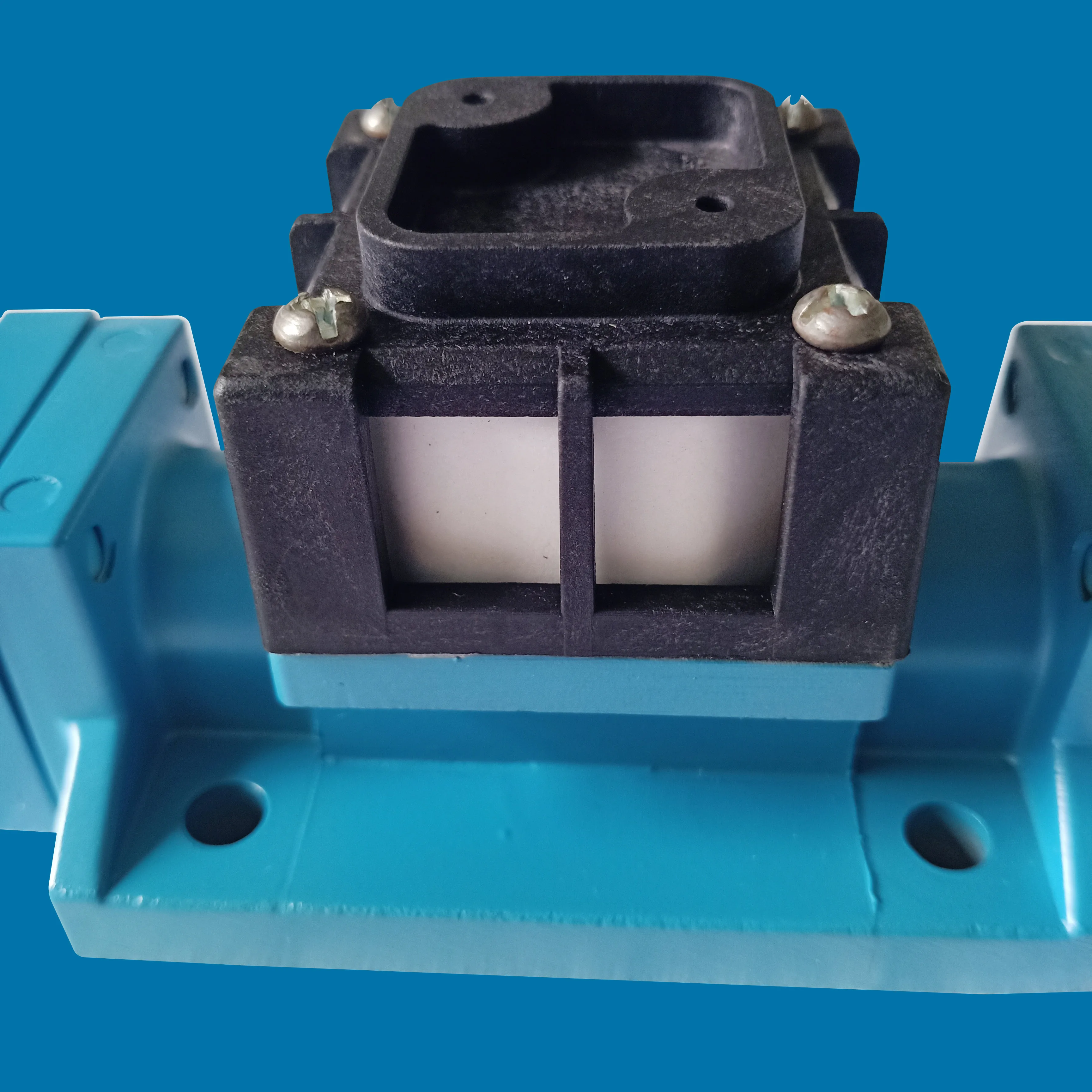 CF031-191-000 high quality air valve assembly used in ptfe diaphragm pump as water pump parts manufacture